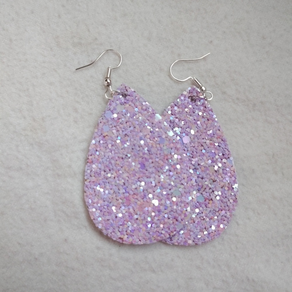 Tear drop dangle earrings